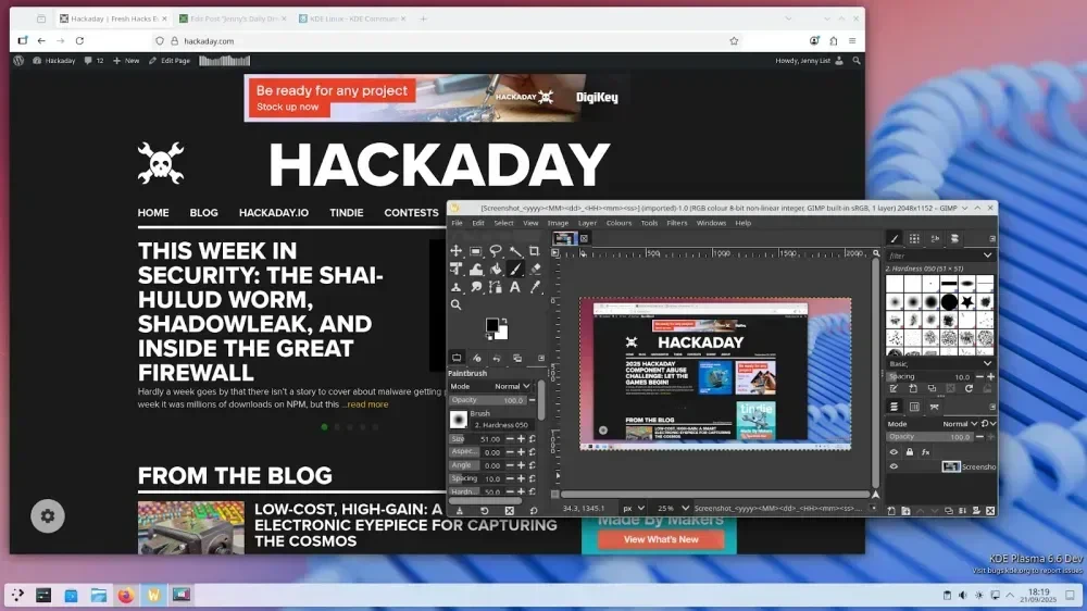 Screenshot desktop KDE Plasma yang dikustomisasi