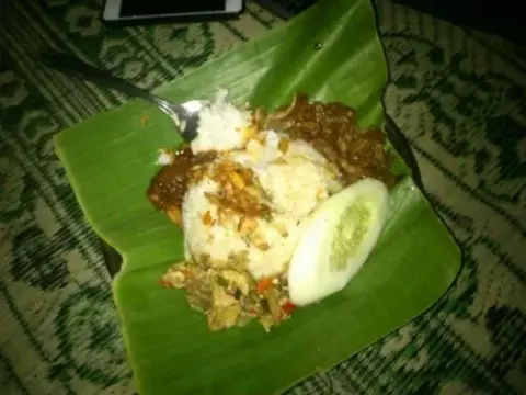 Angkringan Jogja: Pesona Kuliner Malam yang Melegenda