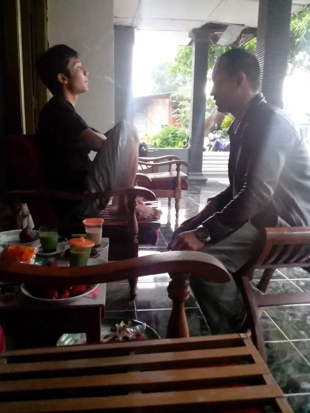 Ngopi bersama Dua Orang Bolo Kurowo, teman STM Migas Cepu
