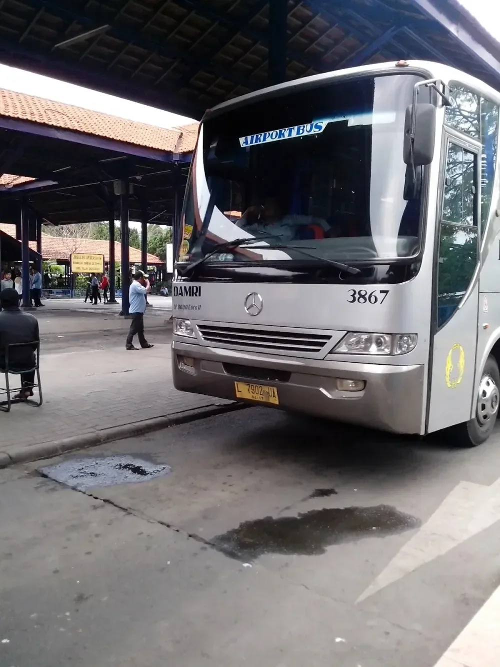 Shuttle Bus Terminal Bungurasih - Bandara Juanda