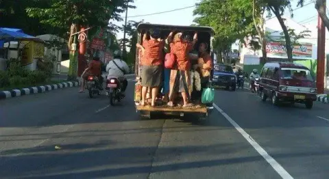 Kasih Ibu Sepanjang Masa - Potret di Kediri Saat Senja