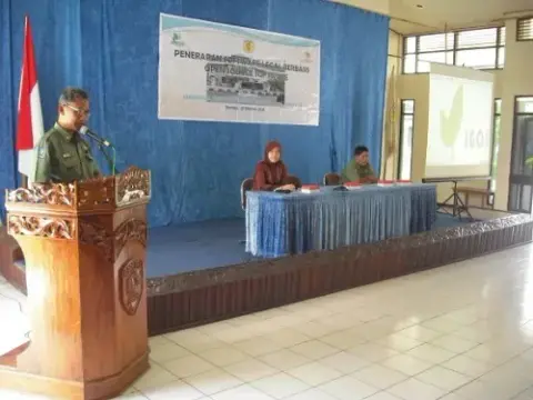 Implementasi Open Source Software di Hulu Sungai Tengah