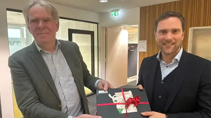 Denmark Serius Tinggalkan Microsoft: Pilot SIA Open Ganti Windows & Office dengan Open Source 🐧