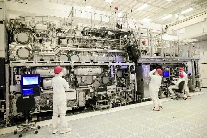 ASML: Mesin Paling Kompleks di Muka Bumi
