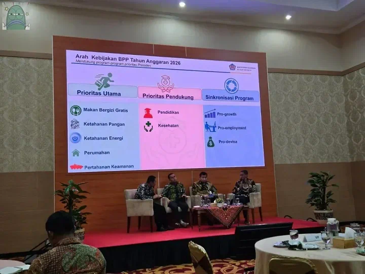 Perut Kenyang namun Otak Kosong: Analisis Kritis Program Makan Gratis vs Pendidikan Indonesia