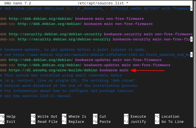 Mengetikkan baris URL repositori Wine ke dalam file sources.list menggunakan Nano